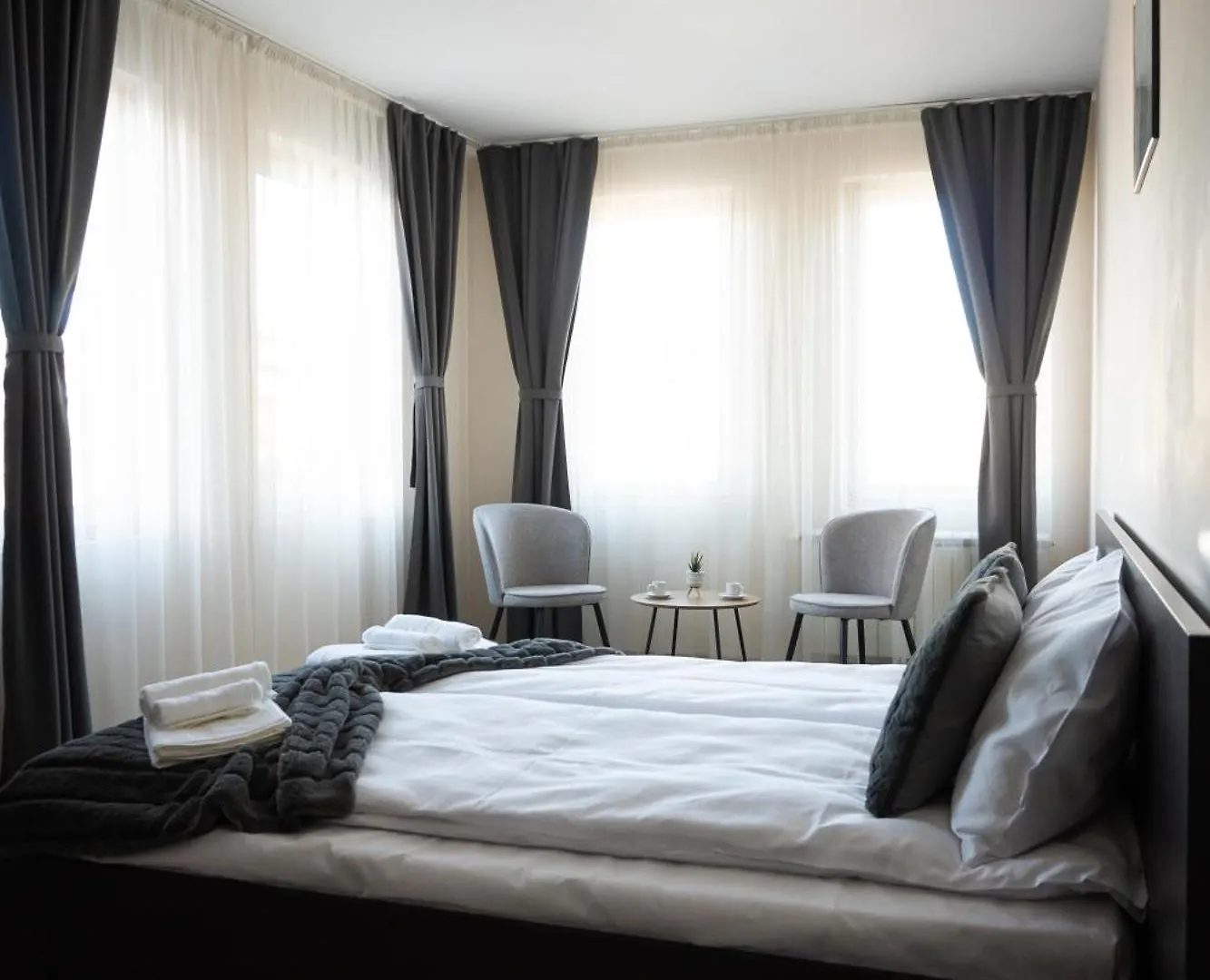 Ig Apartments Royal Towers 426 バンスコ